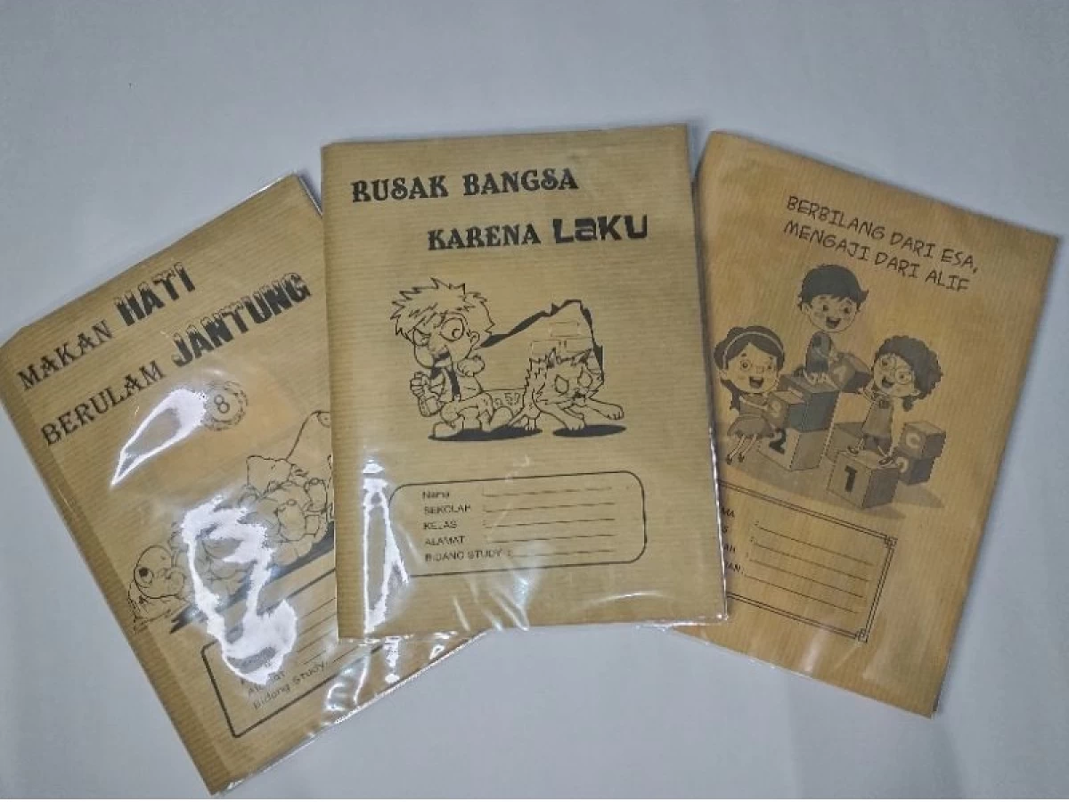 Buku Tulis dan Sengketa Makna