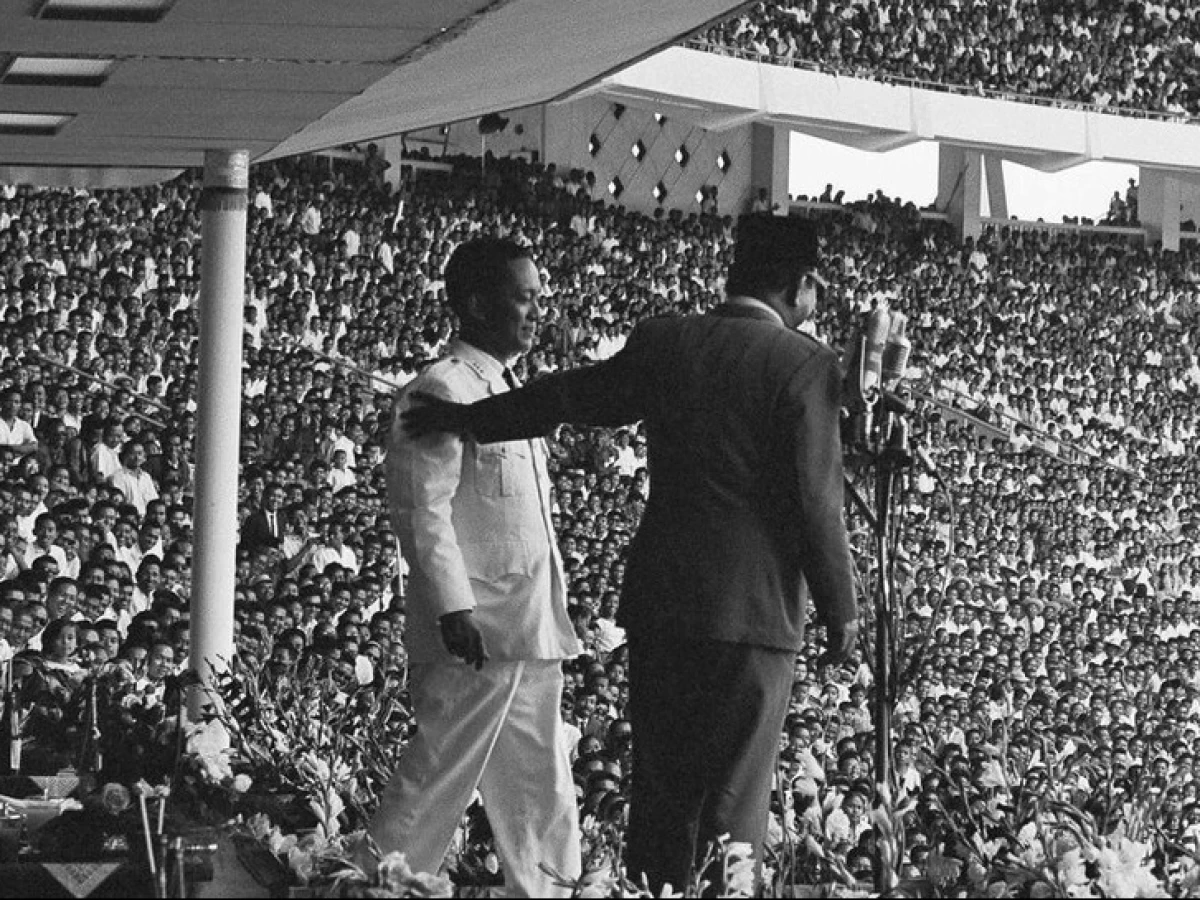 Muslihat Amerika Menggulingkan Sukarno