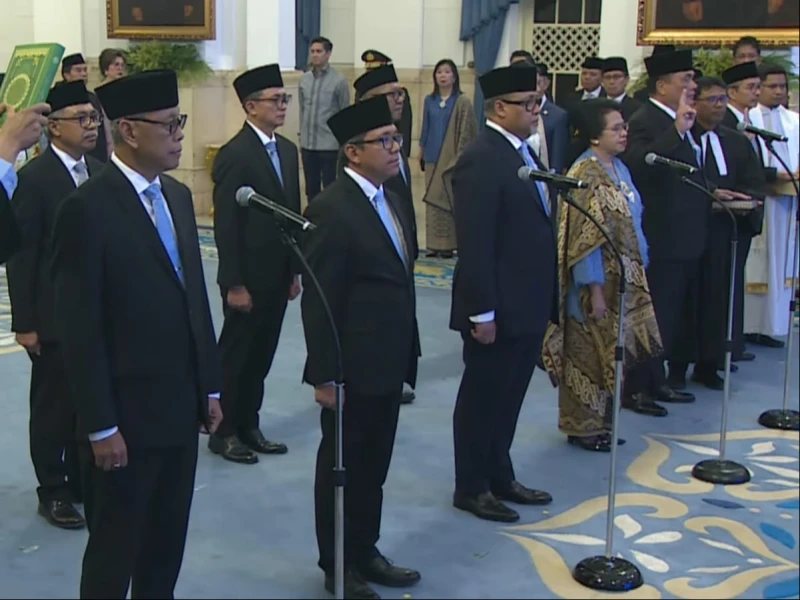 Prabowo Lantik Sejumlah Pejabat di Istana Negara, Mulai Wamen, Dubes, hingga Gubernur Papua