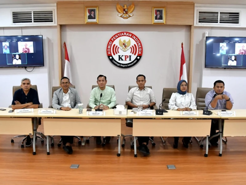 KPI Beri Sanksi Setop Sementara Program Xpose Trans7 Buntut Konten Pesantren