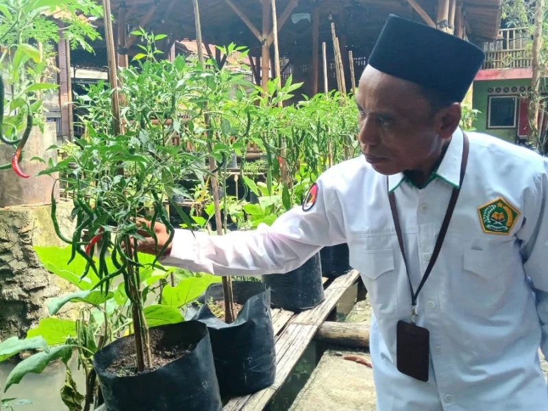Kisah Kiai Abdurrosyid Membangun Kemandirian Pondok Pesantren Selamat di Magelang