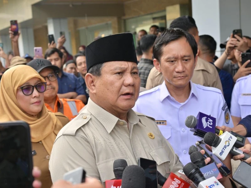 Temui Korban Insiden KA Bekasi Timur, Prabowo: Pemerintah Lakukan Investigasi Menyeluruh