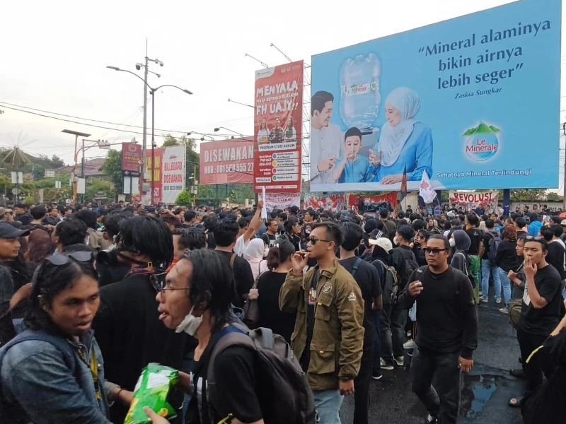 Gelombang Protes Berlanjut, Aksi di Gejayan Tuntut Evaluasi Program MBG hingga UU TNI