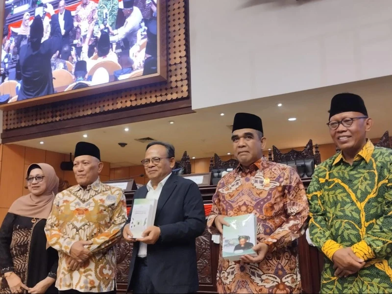 Luncurkan Buku Qanun Asasi, Gus Kikin: Ini Ruh Nahdlatul Ulama
