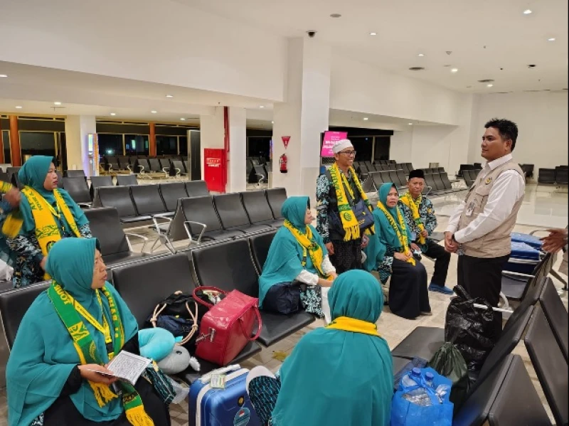 Erupsi Anak Krakatau Berdampak Pada Penerbangan Umrah, Kemenhaj Minta PPIU Tak Paksakan Pemberangkatan