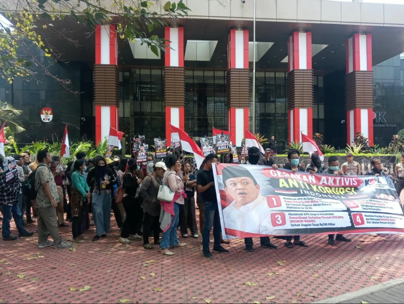 Pegiat Antikorupsi Desak KPK Panggil Nusron Wahid dalam Kasus OTT Kementerian ATR BPN