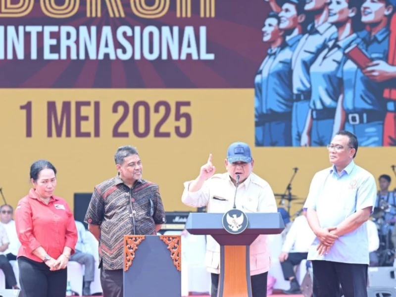 Janji-janji Prabowo untuk Buruh di Tengah Gelombang PHK dan Krisis Industri