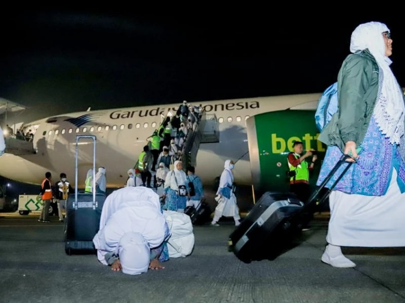 Doa ketika Jemaah Haji Tiba di Tanah Air dan Kumpul bersama Keluarga