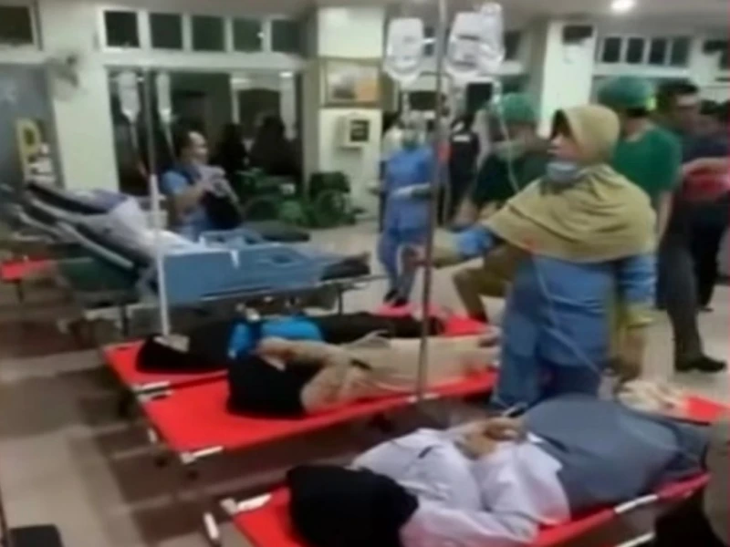 Ratusan Santri Keracunan MBG di Sidoarjo, Desak SPPG Diaudit Menyeluruh