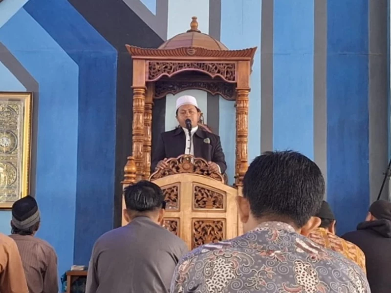 Khutbah Jumat Bahasa Jawa: Ayo Ngedohi Maksiat lan Judi Online