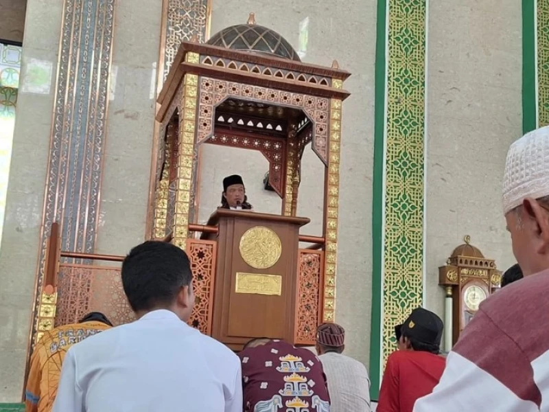 Khutbah Jumat Bahasa Jawa: Ngadepi Zaman Katah Fitnah