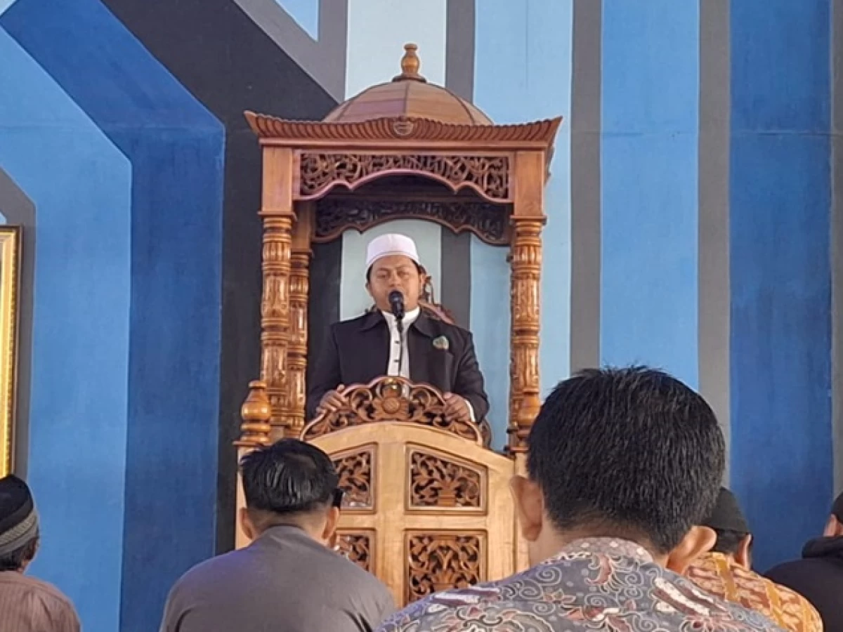 Khutbah Jumat: Sombong adalah Gila yang Sesungguhnya