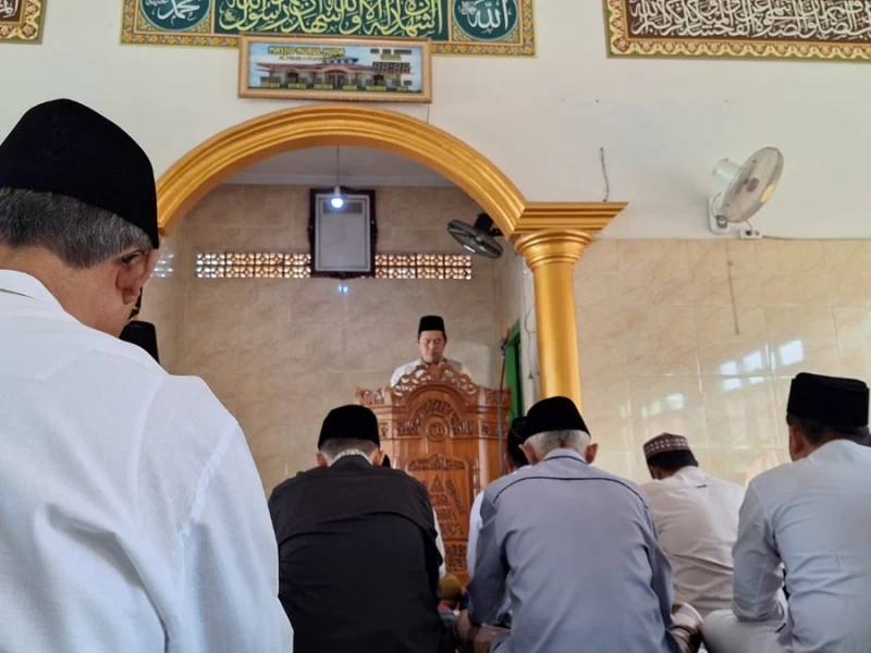 Anjuran Nabi agar Khatib Jumat Tidak Berkhutbah Lama-lama