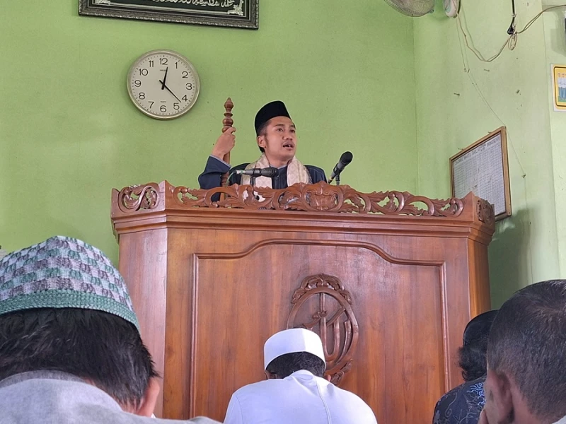 Khutbah Jumat Bahasa Jawa: Ngadepi Musibah lan Ujian Dunyo