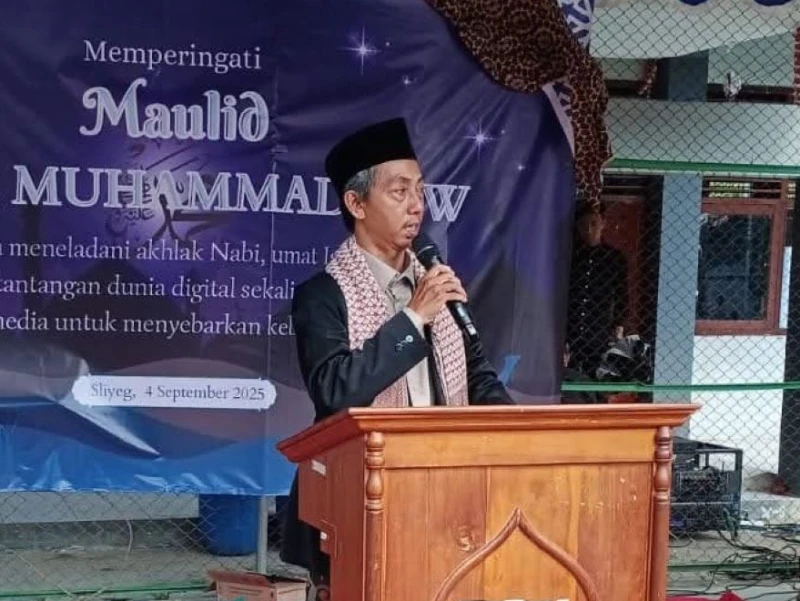 Kiai Munawir Amin: Kiai Besar Berperawakan Kecil dari Indramayu yang Tak Pernah Lelah Menyuluh