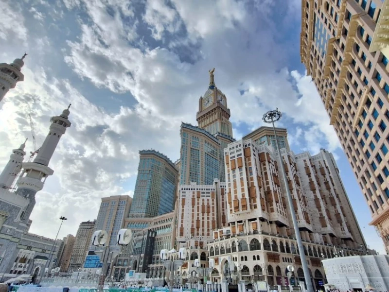 Kisah Layla Majnun (3): Kurasakan Hadirnya saat di Makkah