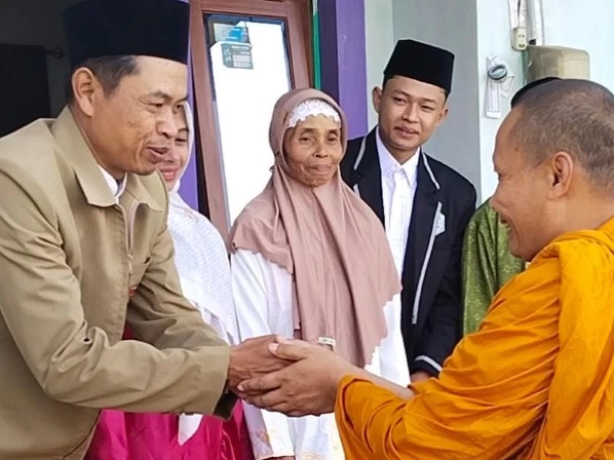 Lebaran di Kampung Budhist-Muslim Kalimanggis Temanggung