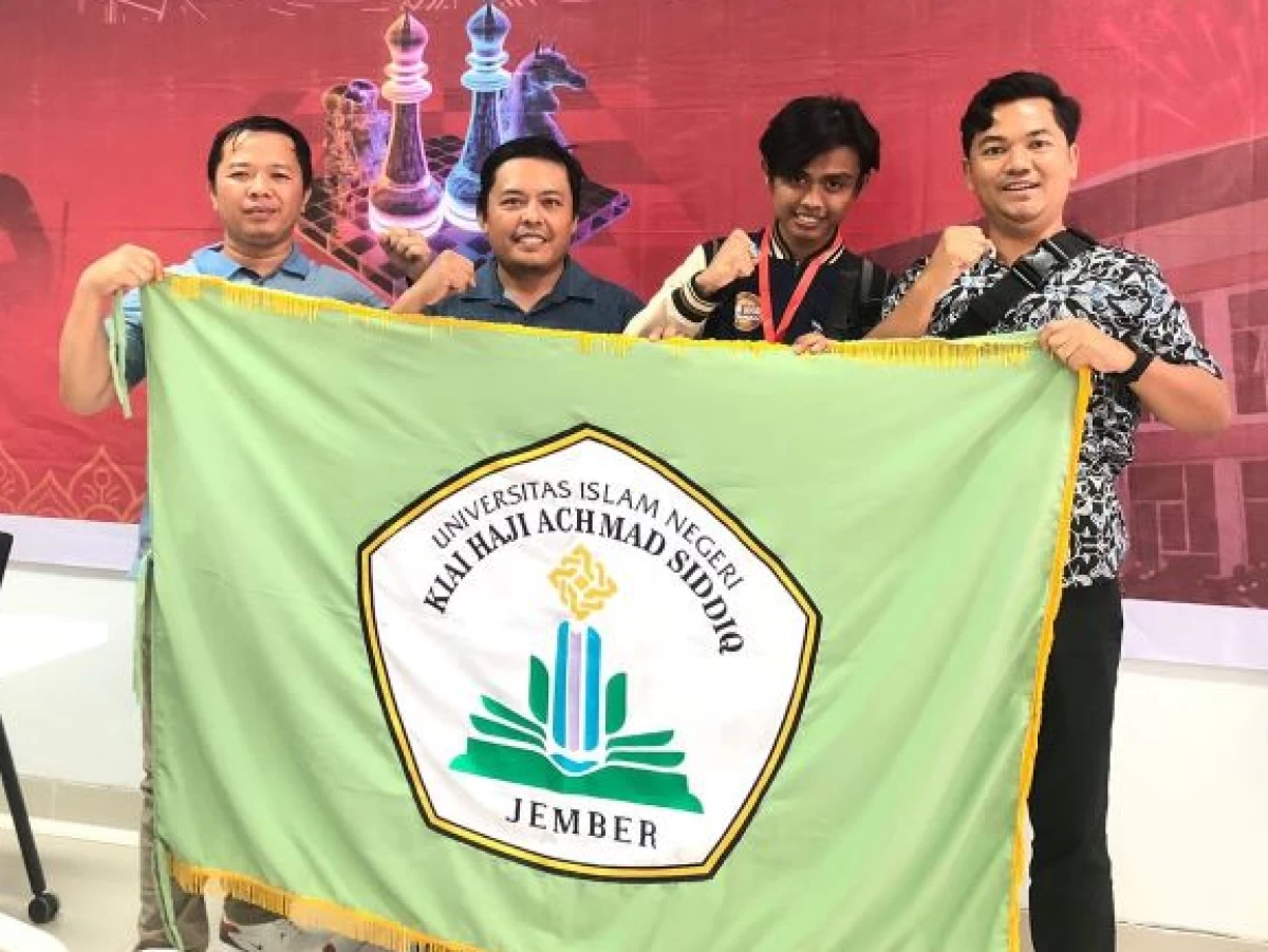 Mahasiwa Fakultas Syariah UIN KHAS Jember Raih Medali Emas Kompetisi Catur Cepat pada Seiba International Festival