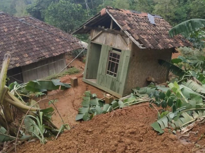 Amankan Dokumen Berharga dari Bencana Banjir, Tanah Longsor, Kebakaran