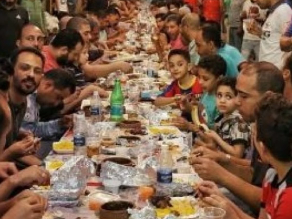 Menyantap Hidangan Tuhan Selama Ramadhan di Mesir