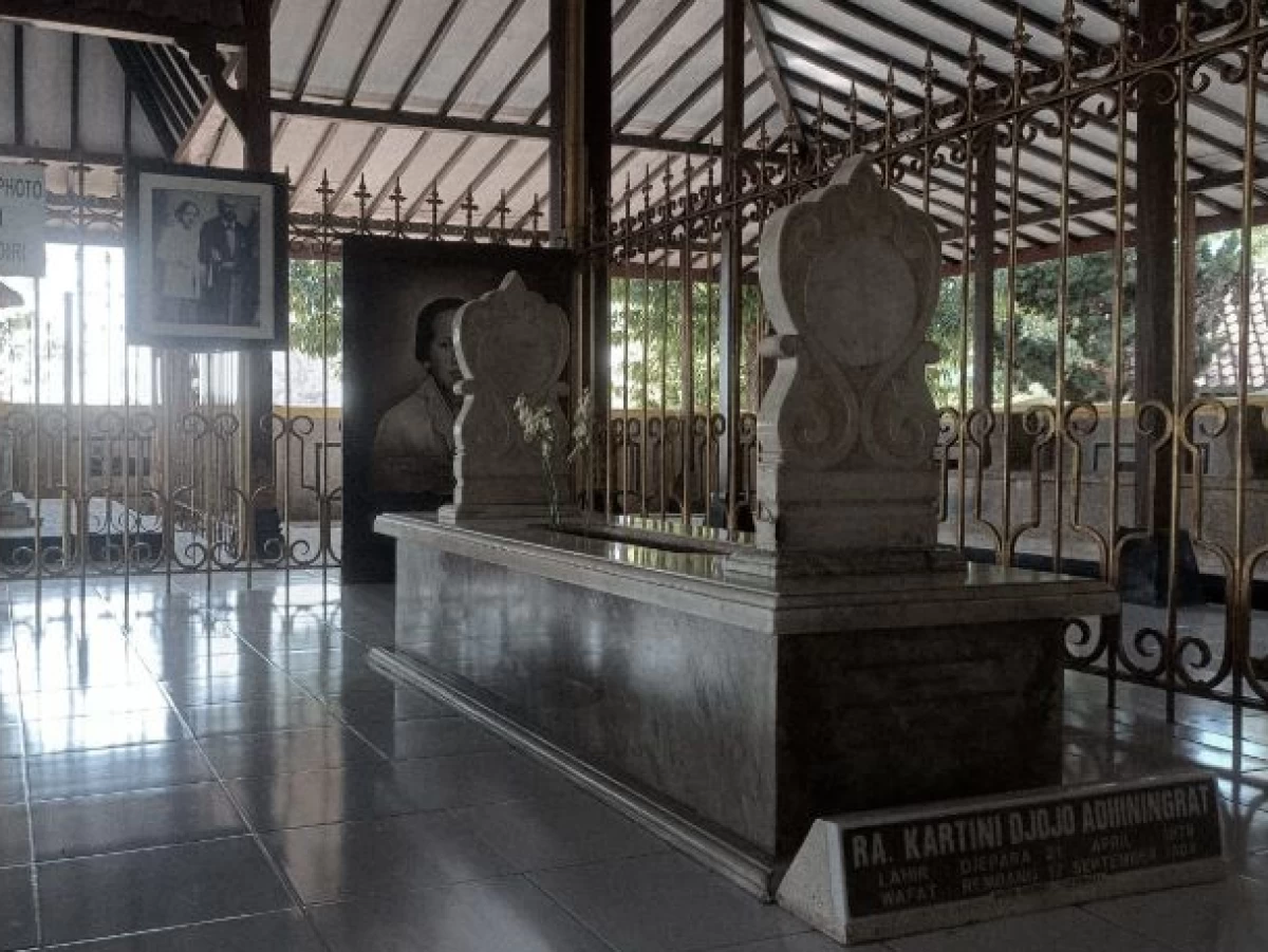 Ziarah ke Makam Kartini; Perjalanan dan Kenangan