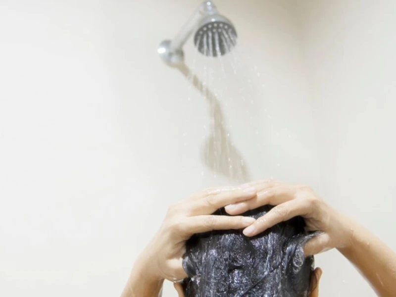 Apakah Perempuan Disunahkan Mandi Jumat?