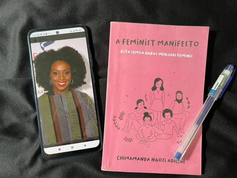 A Feminist Manifesto: Mewujudkan Adil Gender Melalui Parenting