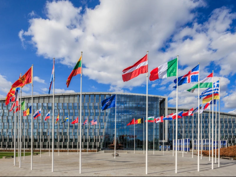 NATO Bakal Perkuat Ukraina Sebelum Perundingan Damai dengan Rusia