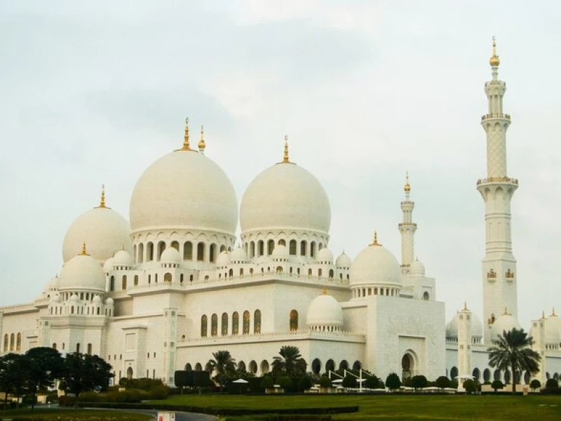 Khutbah Jumat Bahasa Jawa: Ayo Semangat Makaryo lan Sinau!
