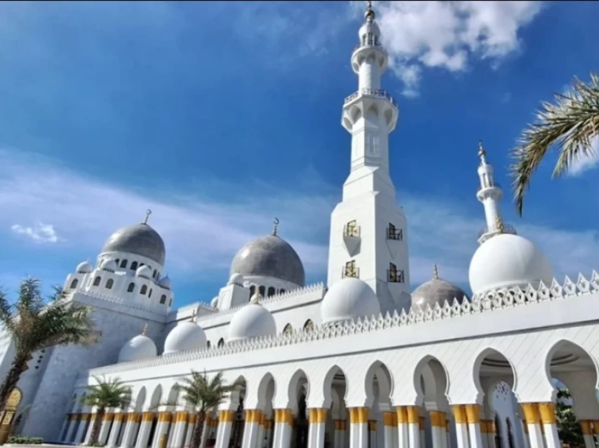 Khutbah Jumat Bahasa Jawa: Perkawis kang Mudunaken Derajat Menungso