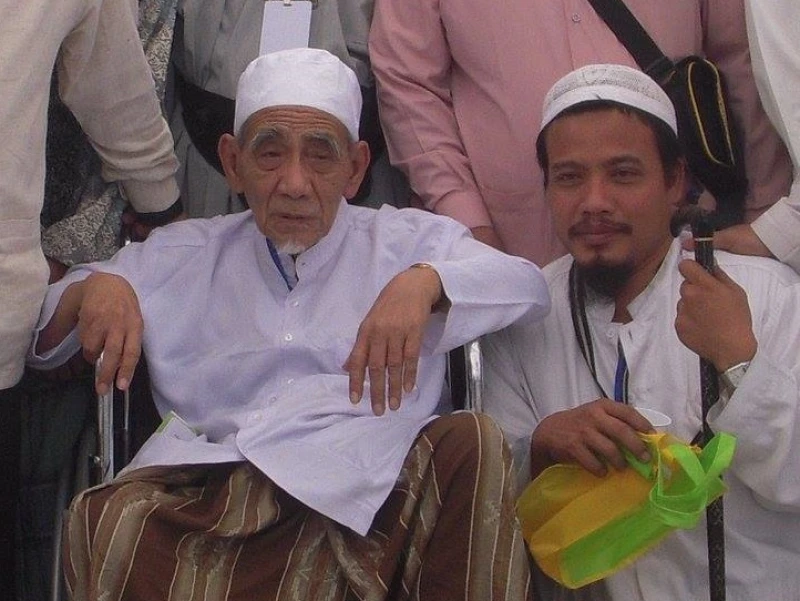 Obituari KH Syafi’ Misbah: Syuhada Haji, Surga Tanpa Ragu, Bersua Guru di Alam Hakikat Bagai Rumi dan Al-Tibrizi