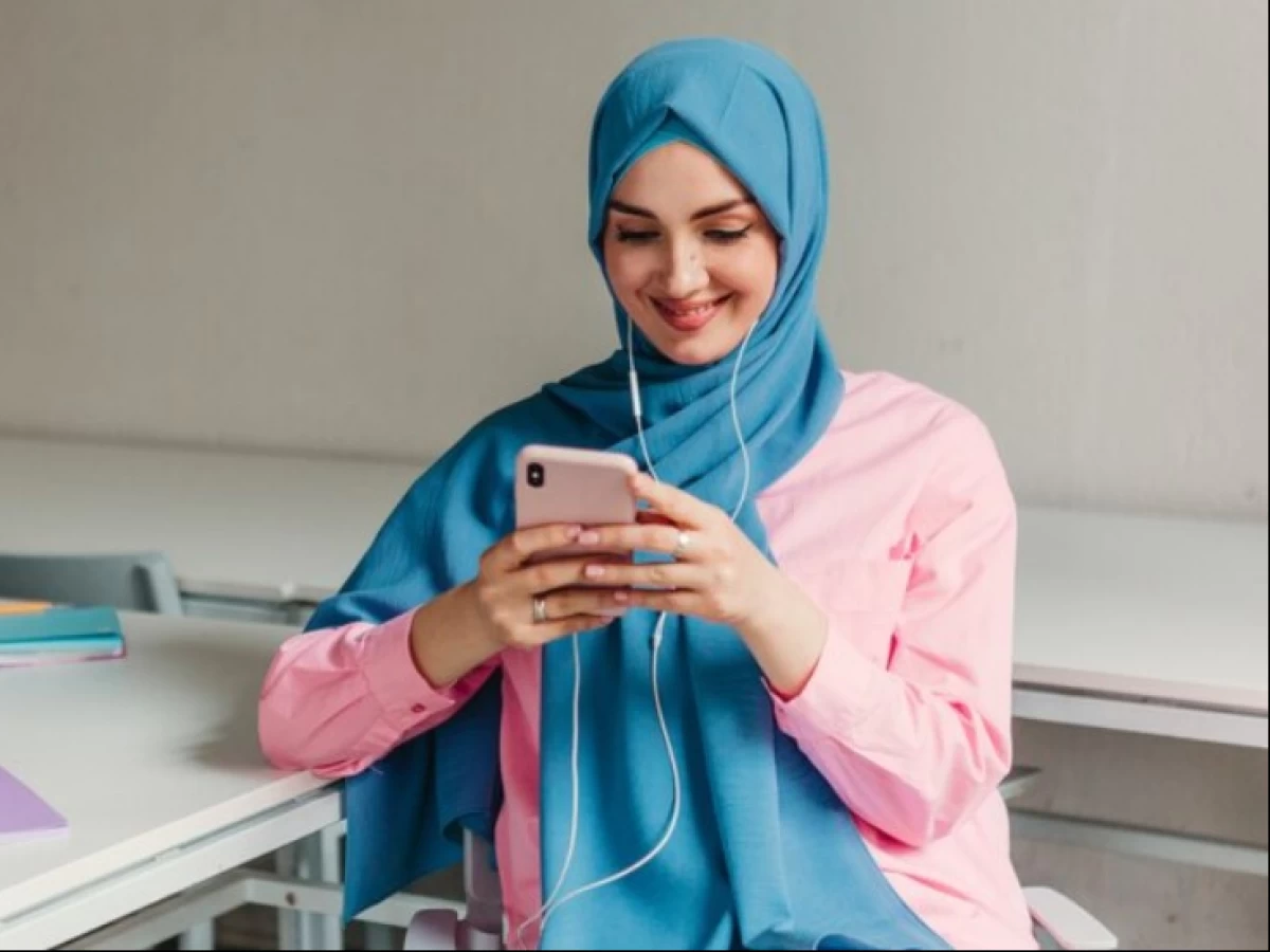 Clickbait dan Al-Baqarah 263: 4 Tingkatan Kebaikan Bermedia Sosial