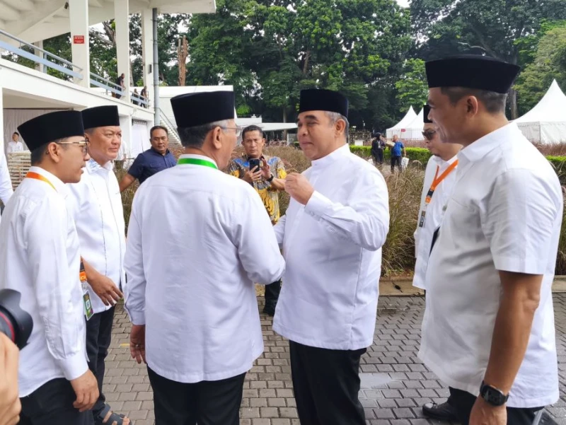 Pratikno hingga Budiman Sudjatmiko Hadiri Puncak Harlah Ke-100 NU di Istora