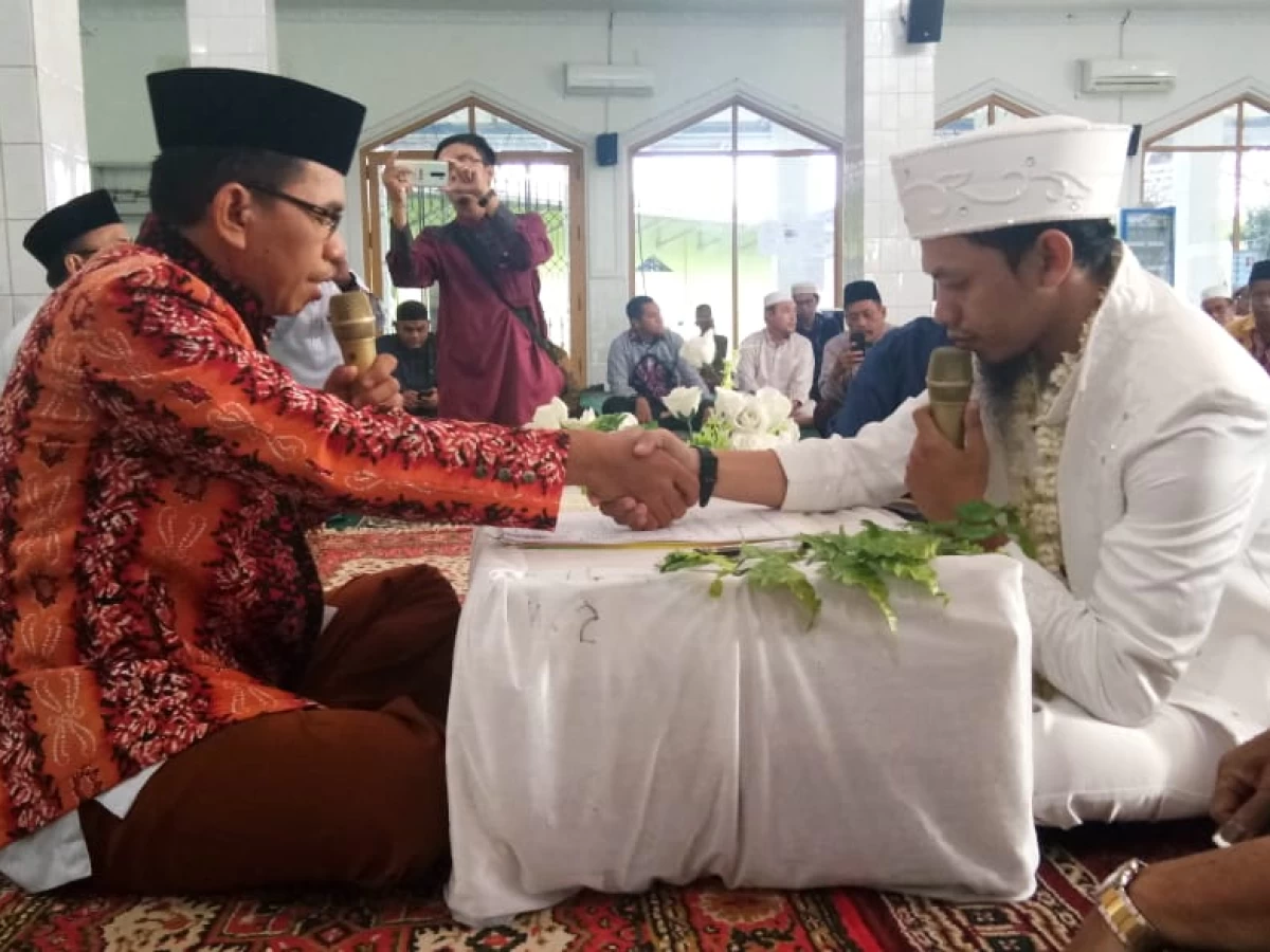Hukum Akad Nikah Pakai Bahasa Arab yang Wali dan Saksinya Tak Paham