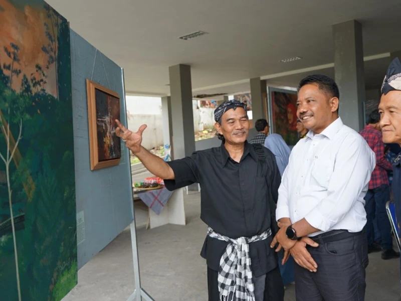 Purna Tugas, Seniman Drajat Nurangkoso Persembahkan Pameran Lukisan Sangkan Paraning Warna