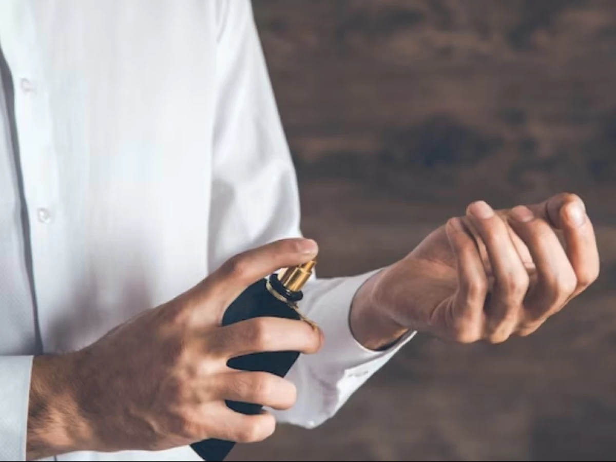Bolehkah Pakai Parfum Beralkohol untuk Pakaian Shalat?