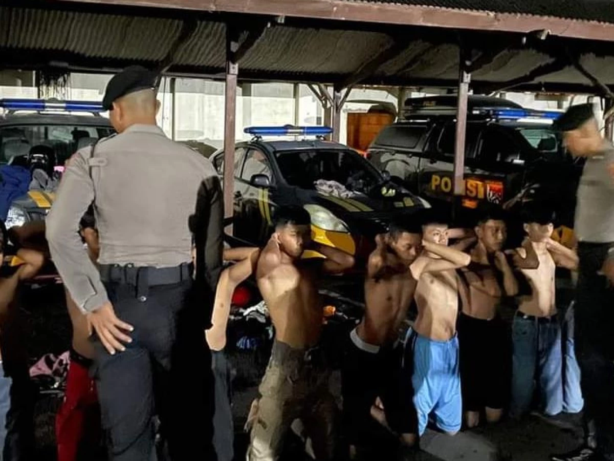 Kiat Orang Tua Menjauhkan Anak dari Perang Sarung yang Kembali Marak