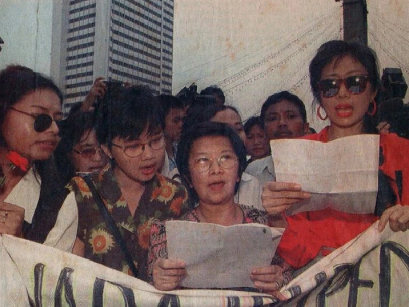 Perempuan dan Parade Jalanan