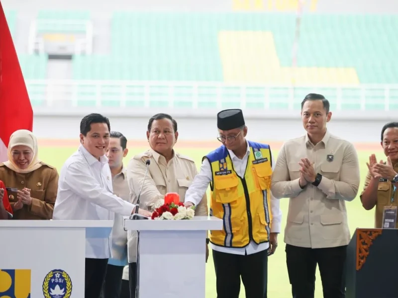 Presiden Prabowo Resmikan Renovasi 17 Stadion, Bertekad Lolos Piala Dunia