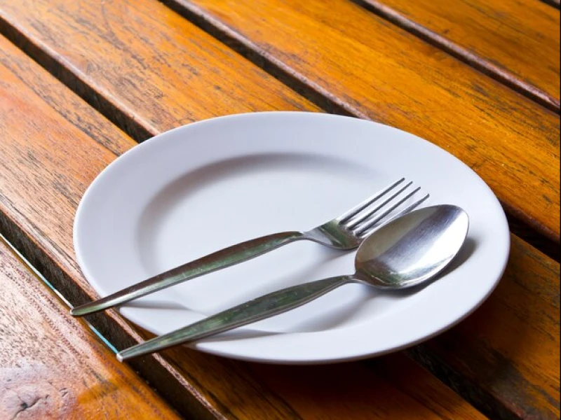 Lupa Sahur, Tetap Lanjut Puasa atau Batalkan Saja?