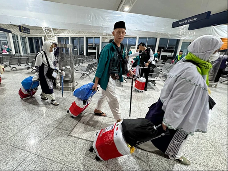Pulang Haji Tak Gelar Syukuran, Ini Pandangan Fiqih