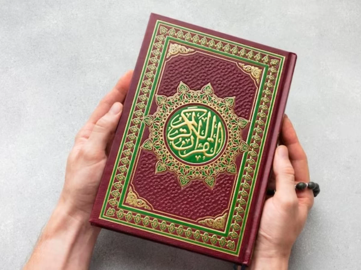 Khutbah Jumat Bahasa Jawa: Kautamaane Maos Al-Qur'an