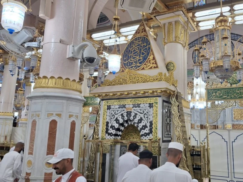 Amalan dan Doa Praktis saat Berada di Raudhah