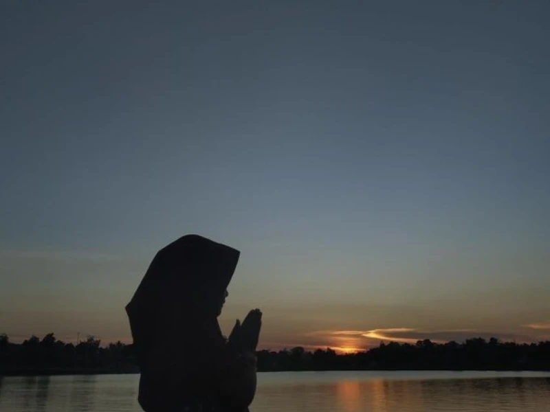 Renungan Ramadan: Tuhan dan Manusia Pendosa