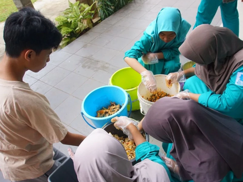 Inovasi Siswa MAN IC Pekalongan Olah Sampah Makanan Sejalan Arah Kebijakan Nasional