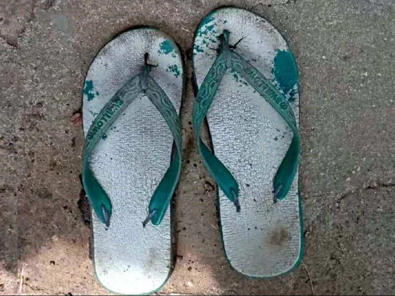Khutbah Jumat: Pelajaran Berharga dari Sandal Jepit Kiai