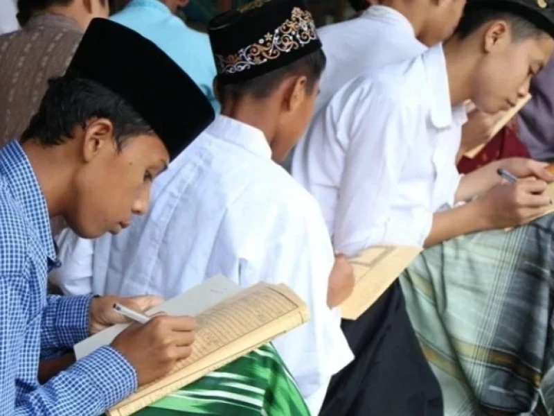6 Budaya Santri yang Membentuk Karakter