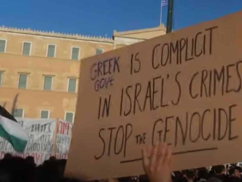 Demo di Pelabuhan Yunani Blokade Pengiriman Baja untuk Militer Israel