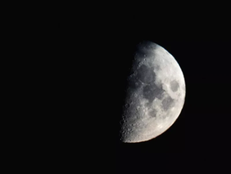 NASA Kejar Rusia dan China Bakal Bangun Reaktor Nuklir di Bulan