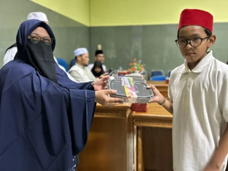 Menjaga Hidayah, Kisah Inspiratif Afra Khanza Penjaga Ratusan Mualaf di Riau